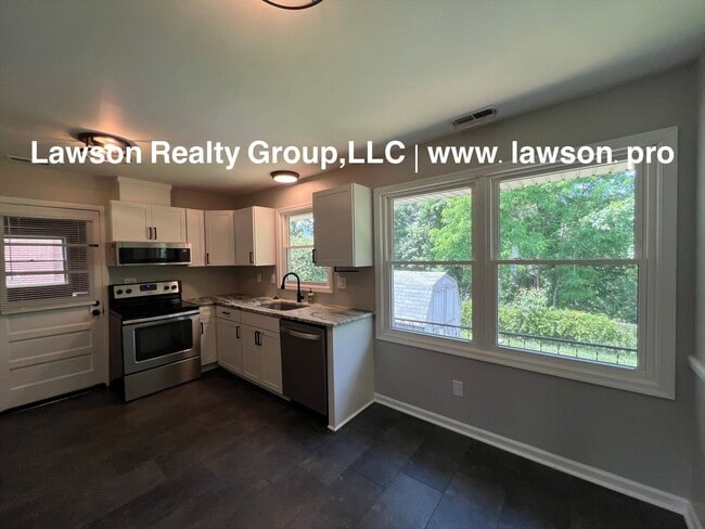 Building Photo - Updated Ranch in Glenvar with Garage and Bonus Room