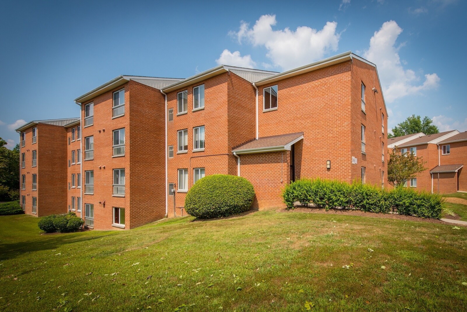 Wakefield Terrace 85 High St Waldorf MD 20602 Apartment Finder