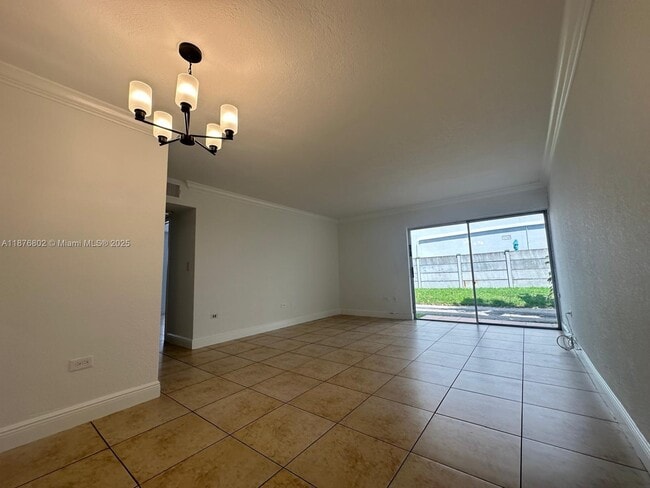 Building Photo - 7215 SW 94th Pl