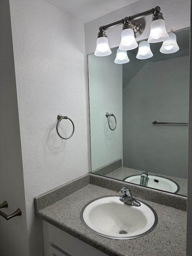 Building Photo - 7486 S 1000 E
