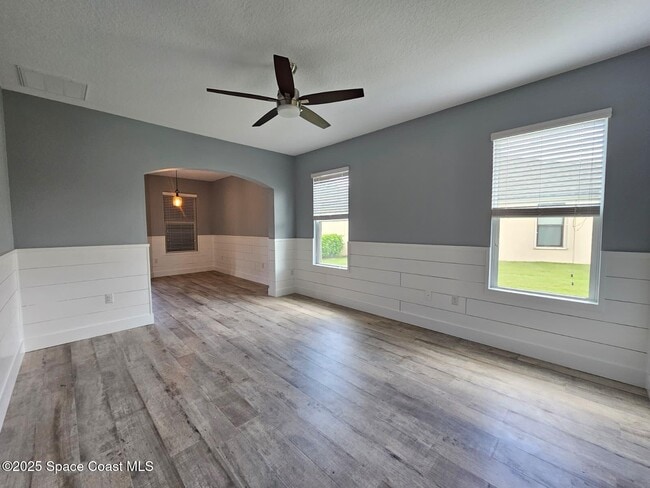 Building Photo - 3820 Watergrass St