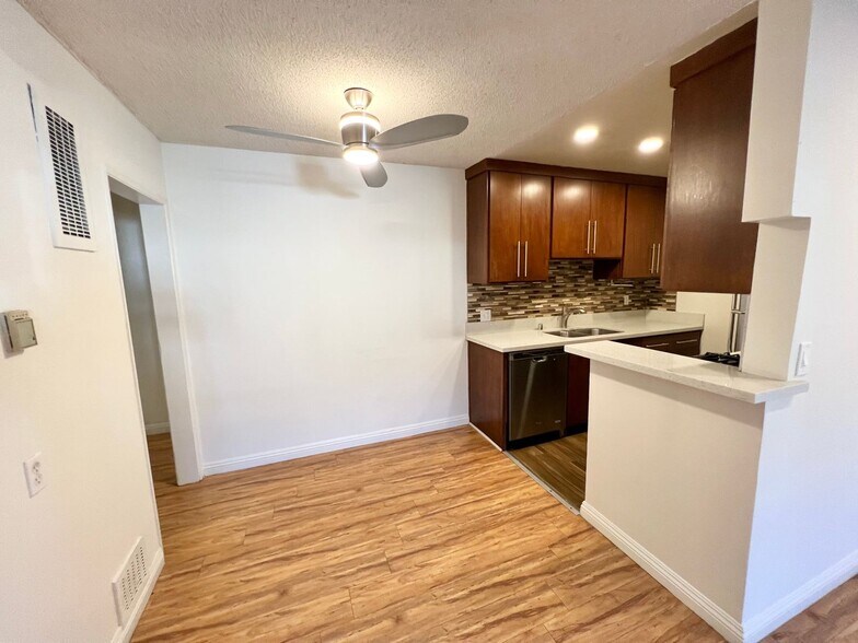 Building Photo - 3601 Keystone Av