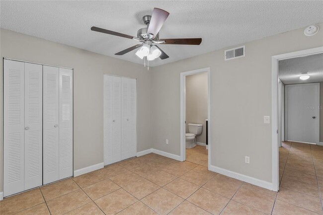Building Photo - 459 W Rosewood Ln