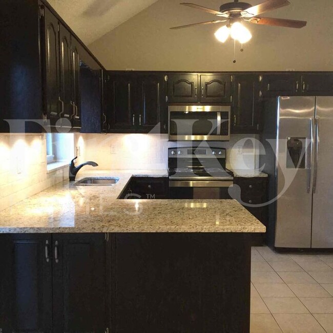 Building Photo - 1707 Brent Ln