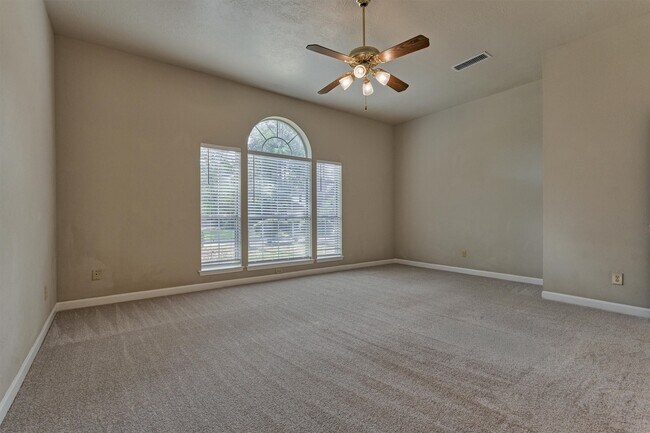 Building Photo - 15 W Stony End Pl