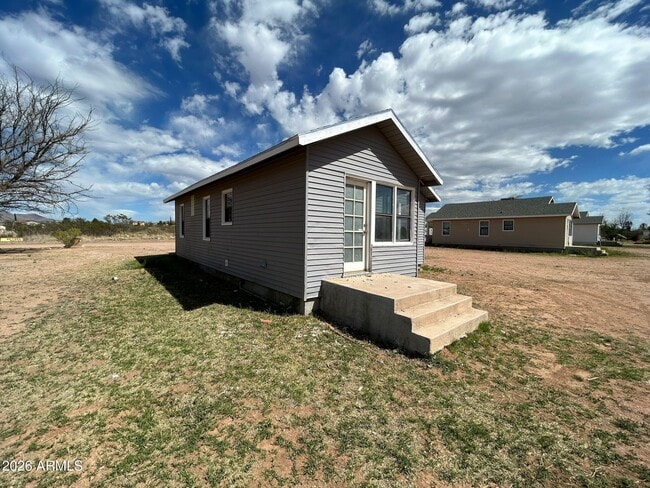 Building Photo - 2106 N Cougar Pl