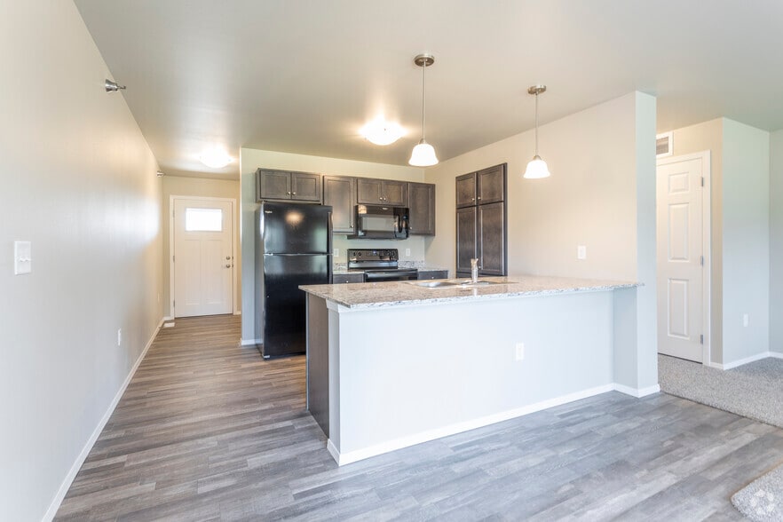 1BR, 1BA - 771 SF - The Ridge