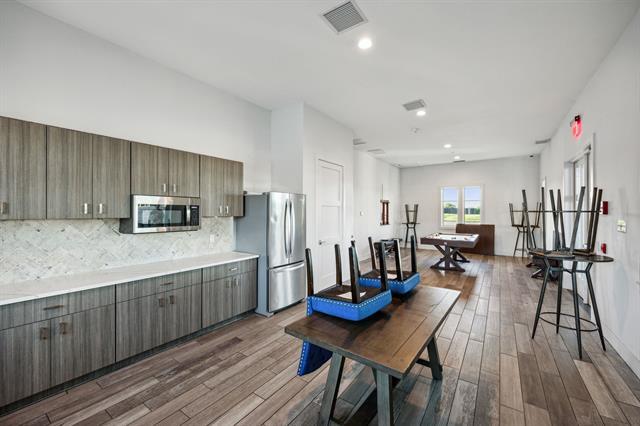 Building Photo - 3513 Sunflower St