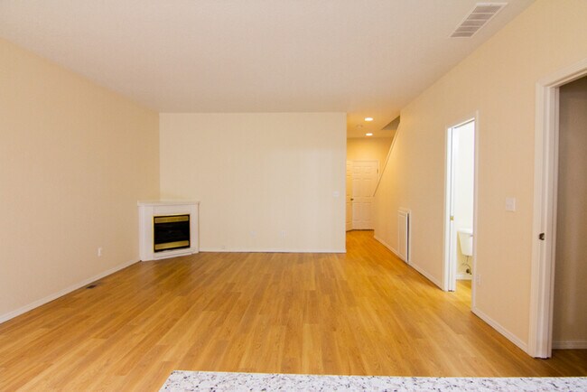 Building Photo - 18632 SW Bryant St