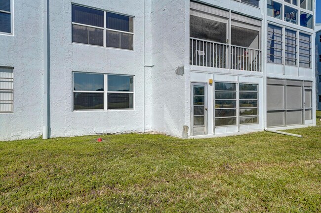Building Photo - 7620 NW 18th St