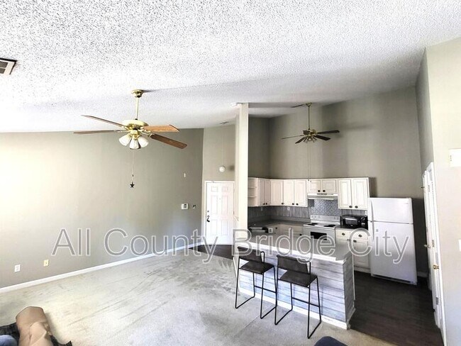 Building Photo - 111 Wexford Dr