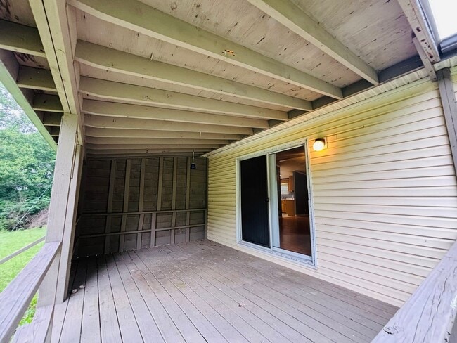Building Photo - 4780 Prices Fork Rd
