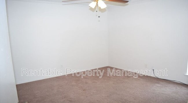 Building Photo - 118 Stagecoach Trail