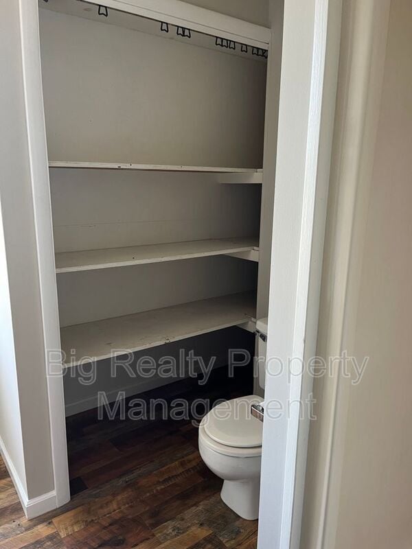 Building Photo - 101 N Centre Ave