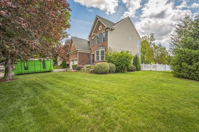Building Photo - 20195 Hidden Creek Ct