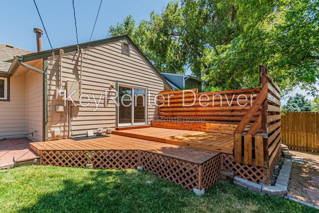 Building Photo - 4423 S Elati St