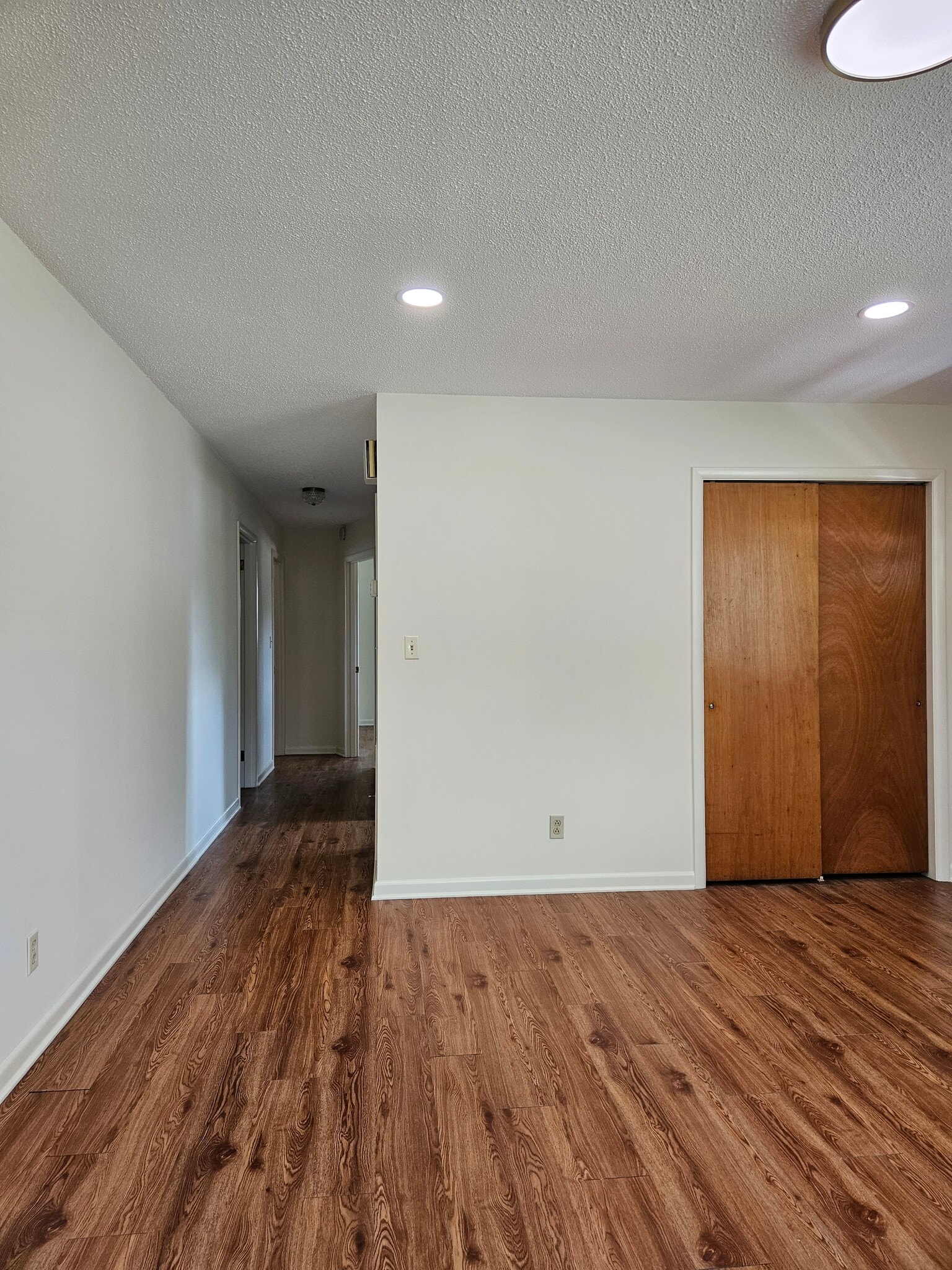 Building Photo - 303 S Germantown Rd