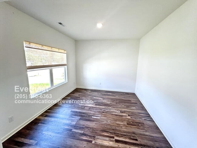 Building Photo - 1301 Chelsea Pk Trl