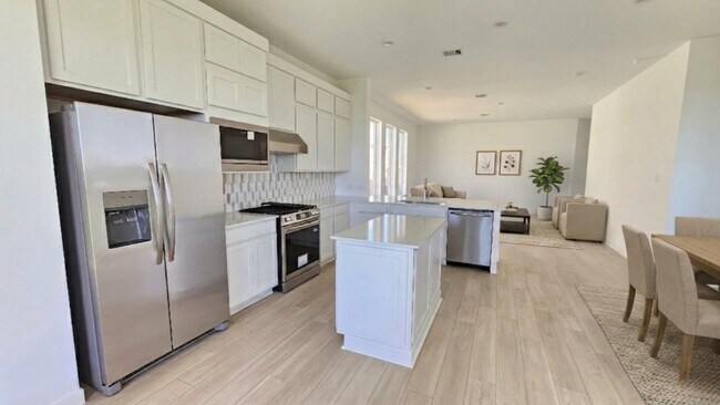 Building Photo - 16327 Mesquite Fld Dr