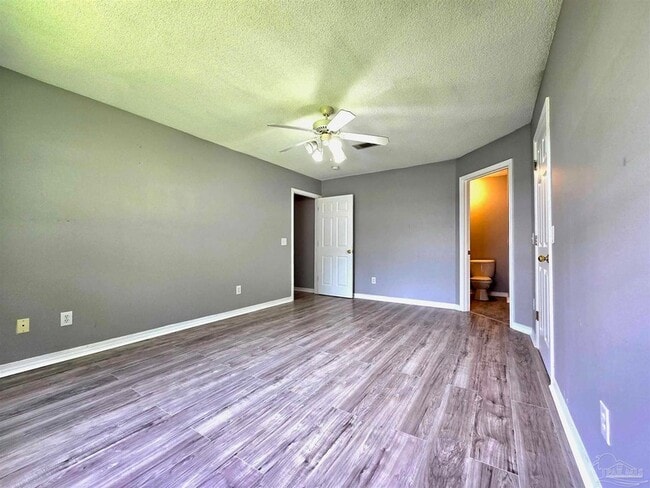 Building Photo - 6718 Fort Deposit Dr