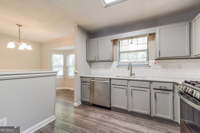Building Photo - 6609 Swift Creek Rd