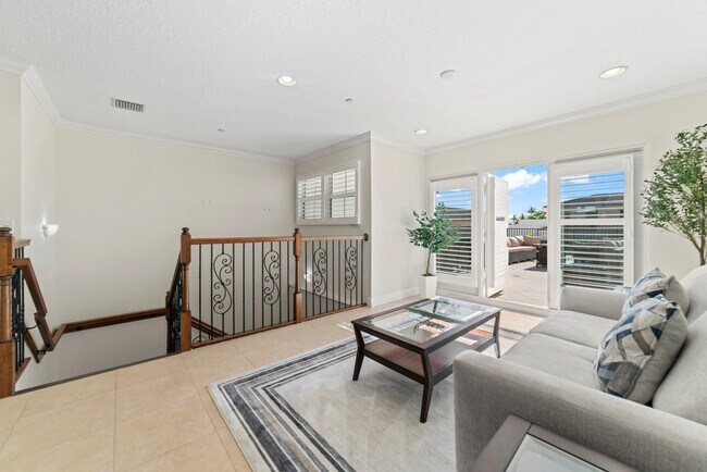 Building Photo - 1849 NE 26th Ave