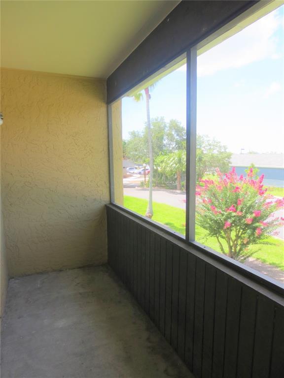 Building Photo - 5509 Fountain Lake Cir