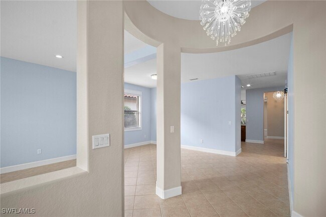 Building Photo - 12129 Country Day Cir