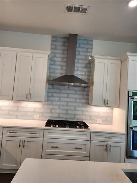 Building Photo - 1241 Westshore Dr