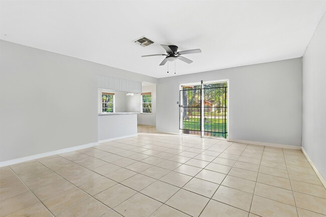 Building Photo - 5422 Styling Dr