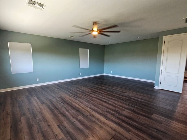 Building Photo - Spacious 4584 sq ft Home in Adora Trails!