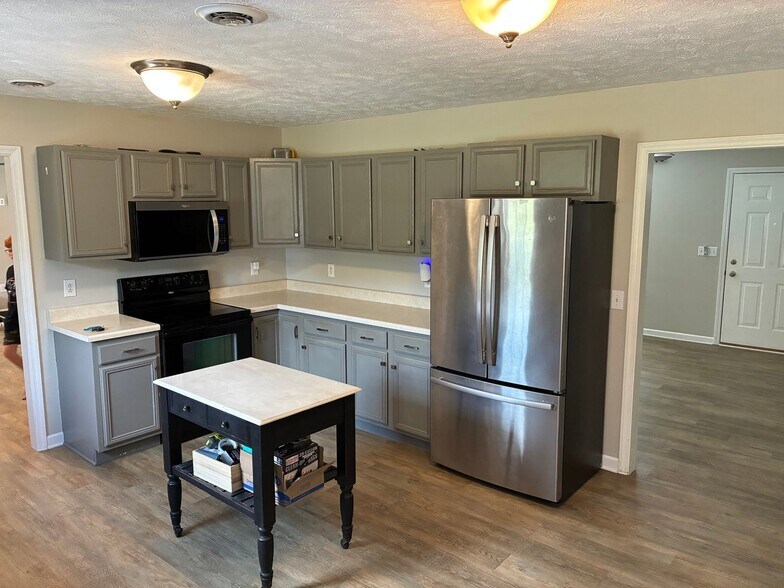 Building Photo - 112 Faldo Dr
