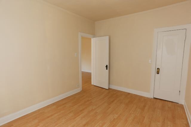 Building Photo - 4856 N Damen Ave