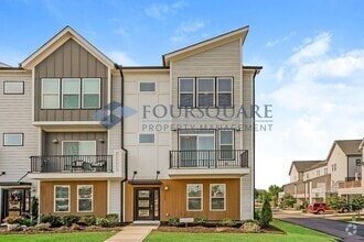 Building Photo - Three- Stories End Unit Town Home | Entry ...