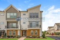 Building Photo - Three- Stories End Unit Town Home | Entry ...