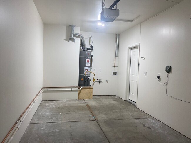 Building Photo - 2406-2408 W Avenue 134th (LO)