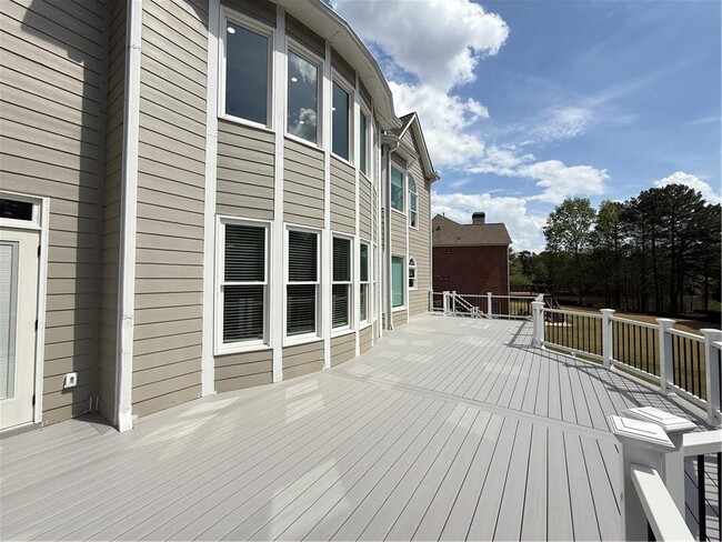 Building Photo - 1660 Briergate Dr