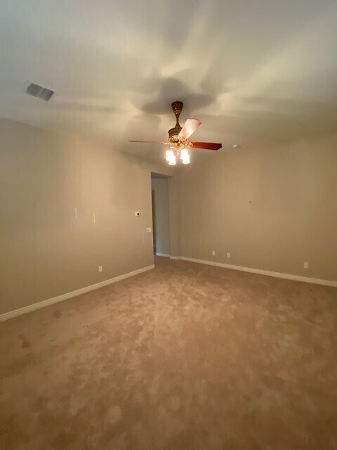 Building Photo - 10245 W Pinnacle Vista Dr