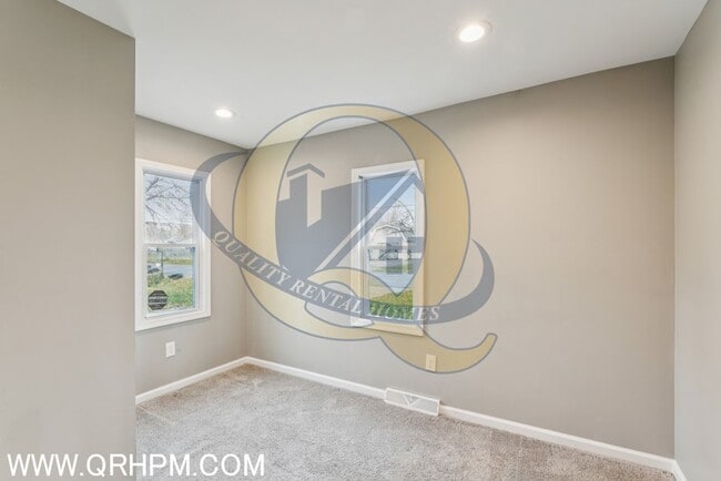 Building Photo - Available Now! Bendle Schools!