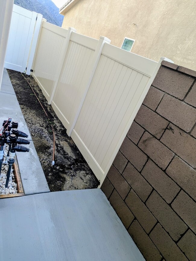 Building Photo - 26231 Bergen Ct