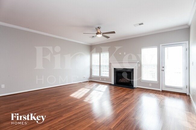 Building Photo - 15507 Troubadour Ln