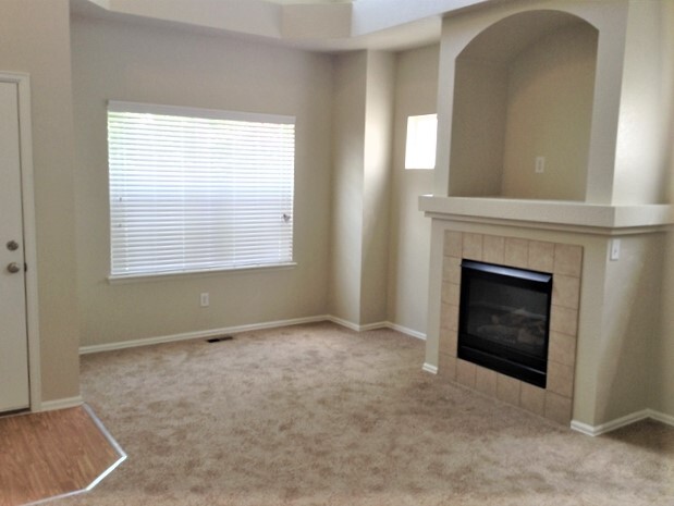 Building Photo - 9826 Kenton Cir