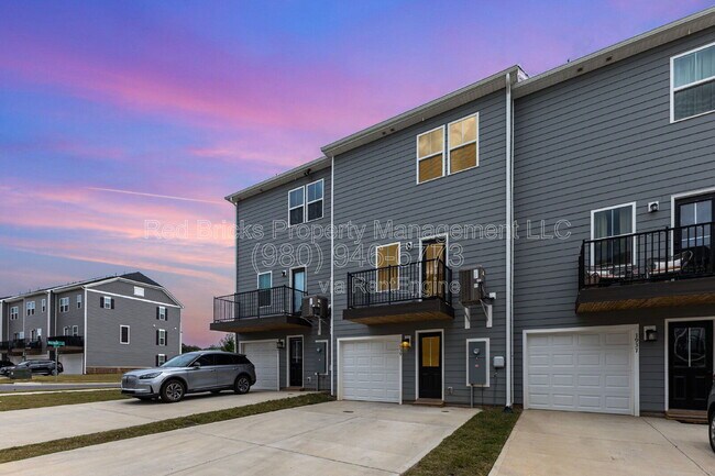 Building Photo - 1939 Stallings Rd