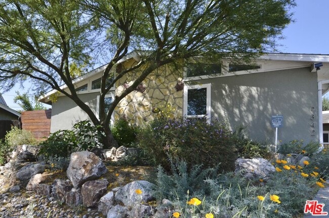 Building Photo - 9342 Debra Ave