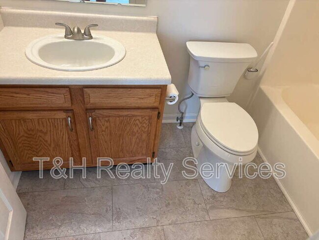 Building Photo - 4209 Manasota Ct