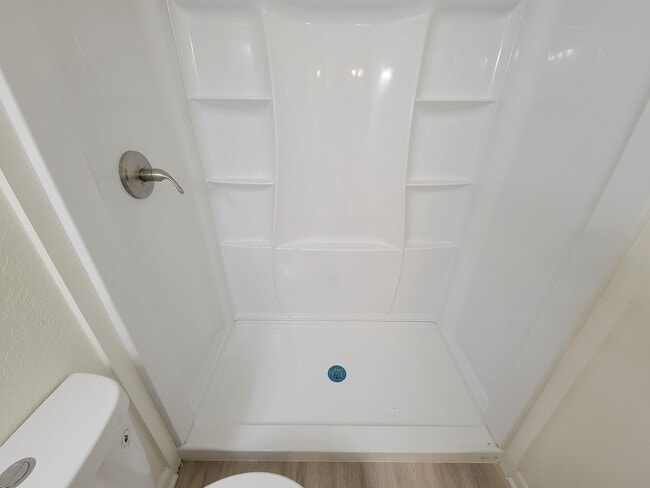 Building Photo - REMODELED 4 BEDROOM 2 BATH LEASE HOME IN A...