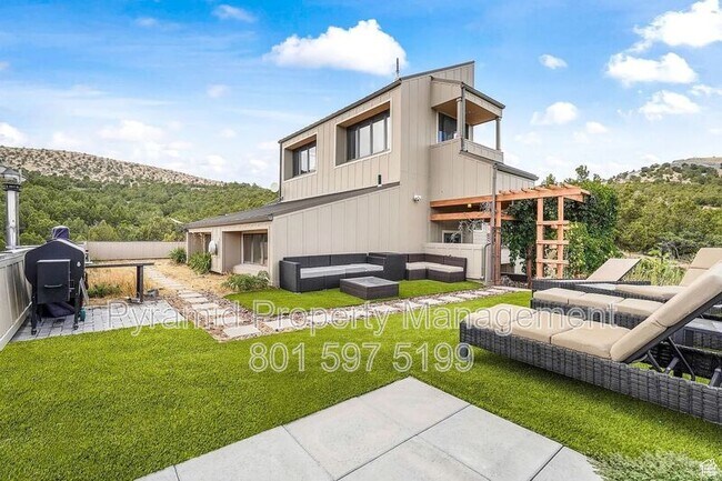 Building Photo - 14600 S Shaggy Mountain Rd