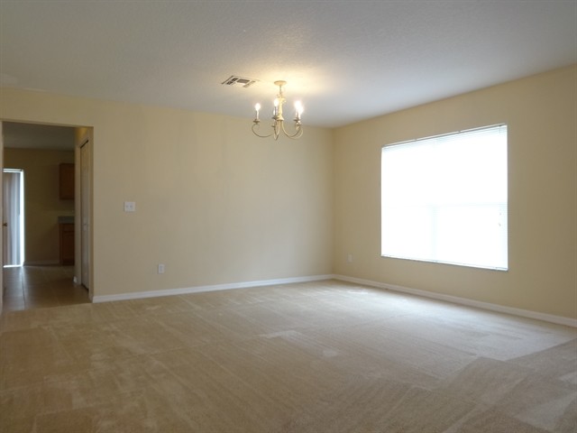 Building Photo - 357 Sky Valley St