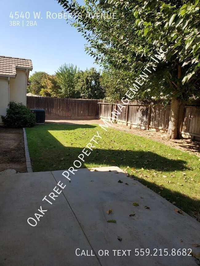 Building Photo - 4540 W Roberts Ave