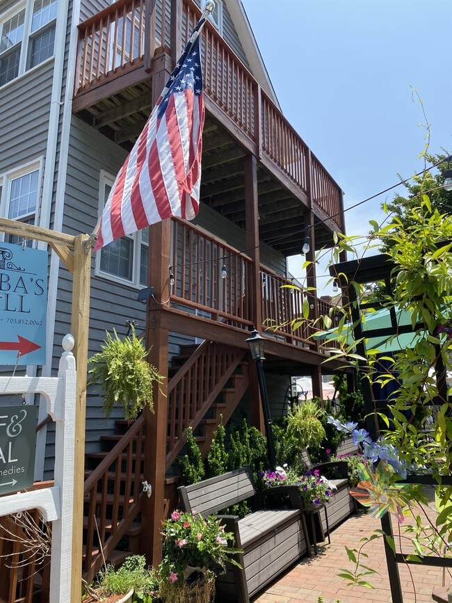 Building Photo - 199 Union St